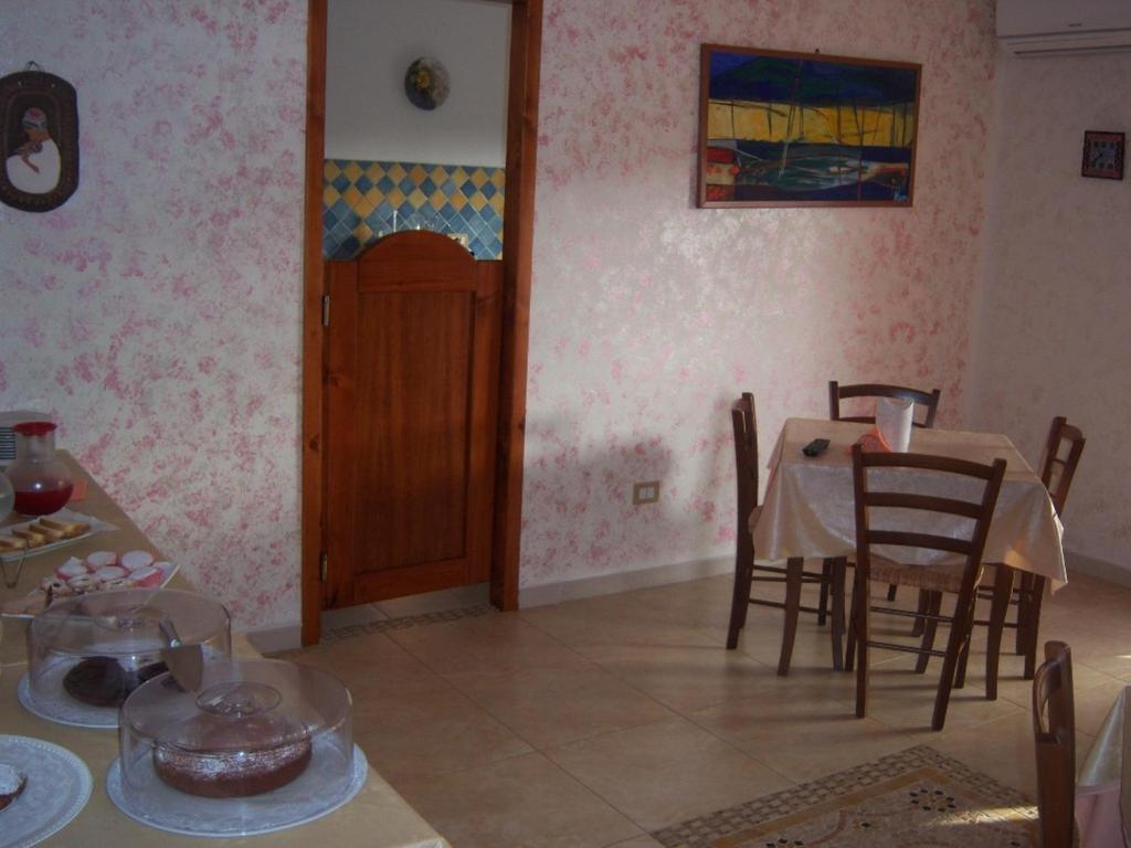 Sa Marina Acomodação com café da manhã La Caletta Exterior foto