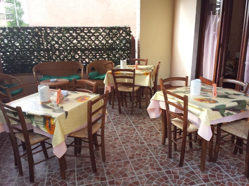 Sa Marina Acomodação com café da manhã La Caletta Exterior foto