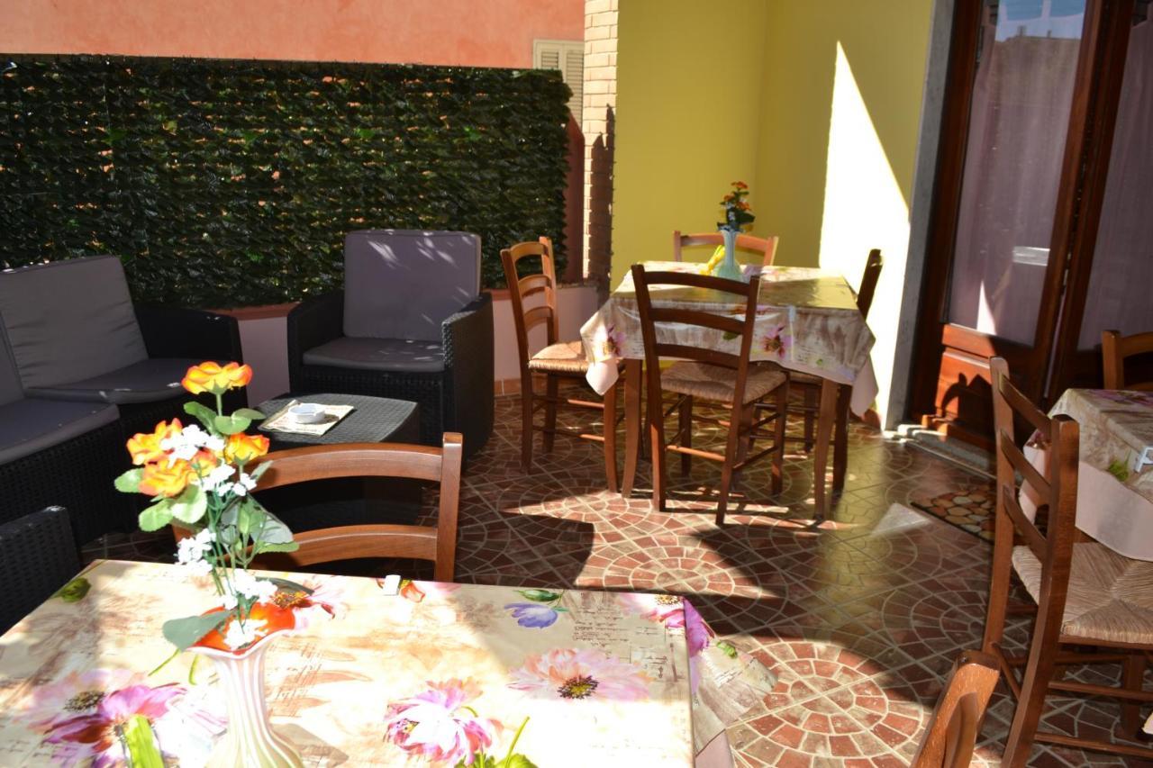 Sa Marina Acomodação com café da manhã La Caletta Exterior foto